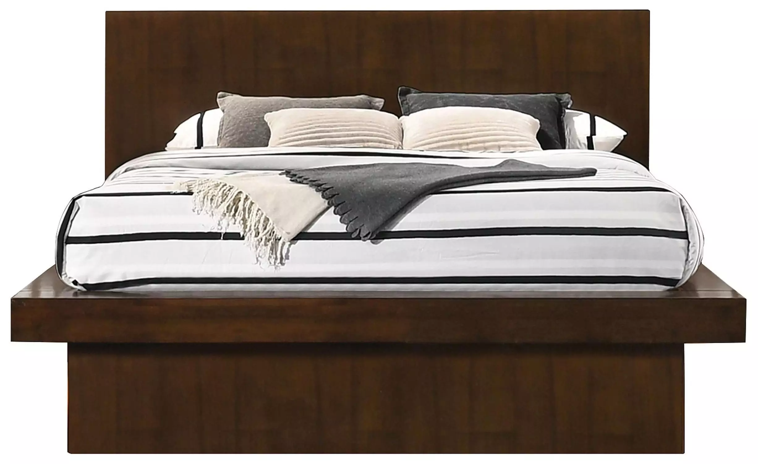 Jessica Cappuccino Queen Platform Bed From Home Gallery Stores