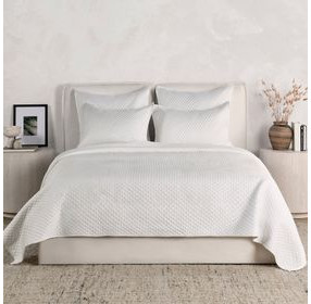 Diamond White King Quilt