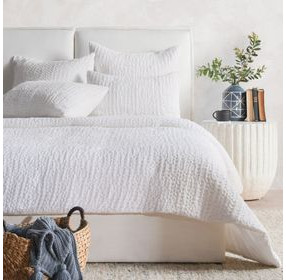 Colmar White King Quilt