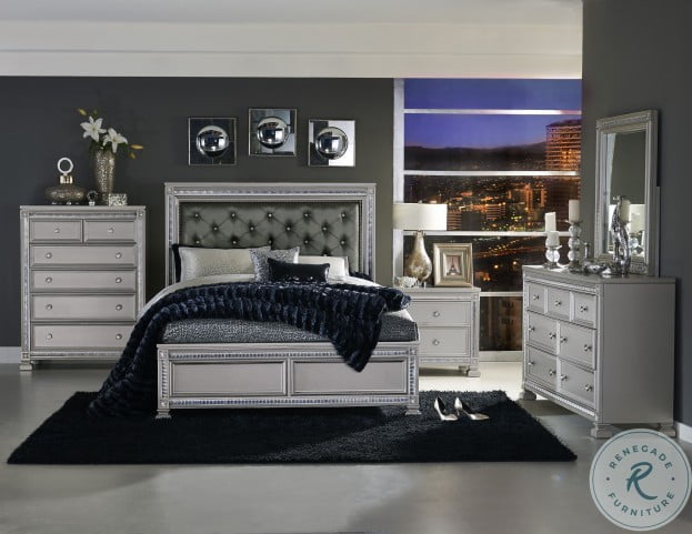 Bevelle Silver Queen Upholstered Panel Bed