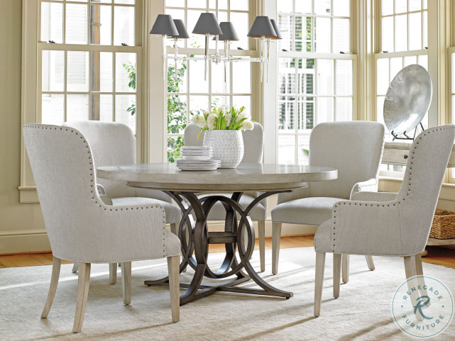 Oyster Bay Calerton Extendable Round Dining Room Set