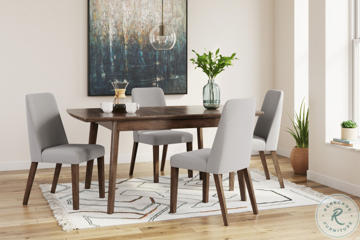 Lyncott Medium Brown Extendable Rectangular Dining Room Set from