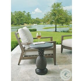 Alfresco Living Weathered Driftwood Gray Outdoor Pineapple Table