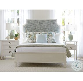 Ocean Breeze Shell White Collier Night Table