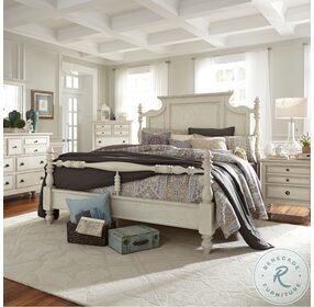 High Country Antique White Queen Poster Bed