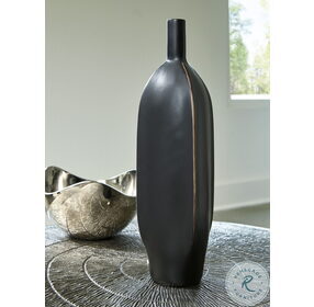 Rhaveney Black Medium Vase Set of 3