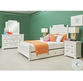 Savannah White Twin Poster Bed with Trundle