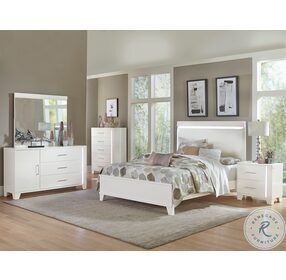 Kerren White High Gloss Upholstered Panel Bedroom Set