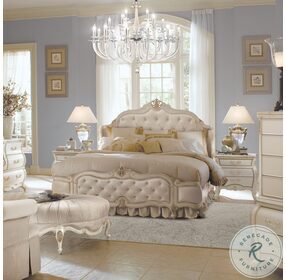 Lavelle Classic Pearl And Ivory Wingback Upholstered Panel Bedroom Set