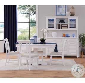 Cottage Traditions Clean White Cottage Pedestal Round Extendable Dining Room Set