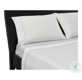 Basic White Full Bedding Set