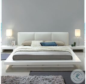 Christie High Gloss White King Upholstered Platform Bed