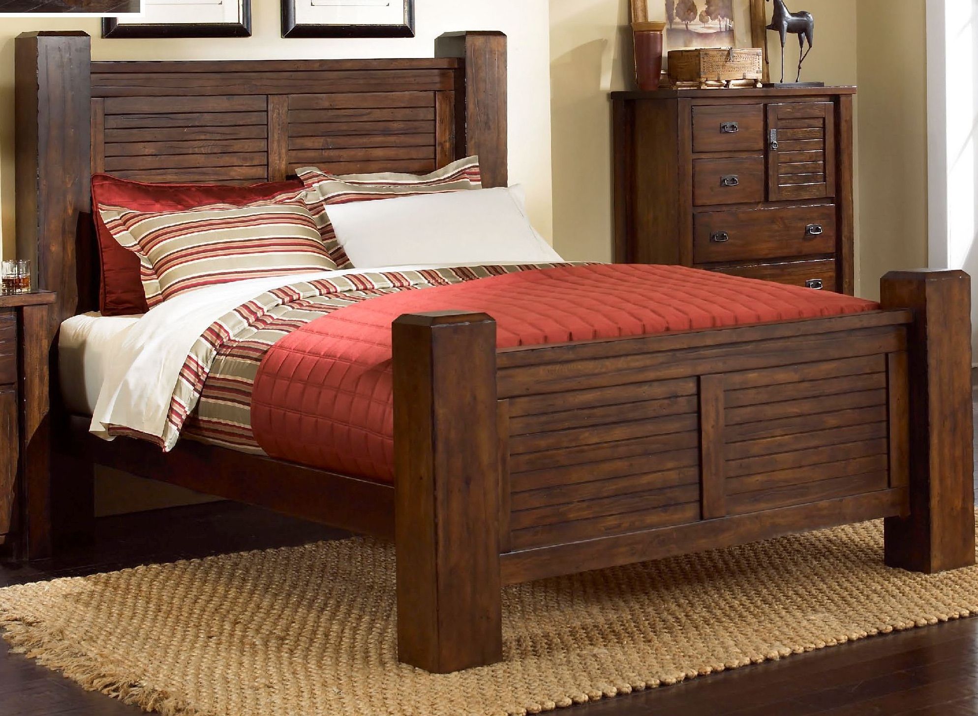 Trestlewood Mesquite Pine Poster Bedroom Set