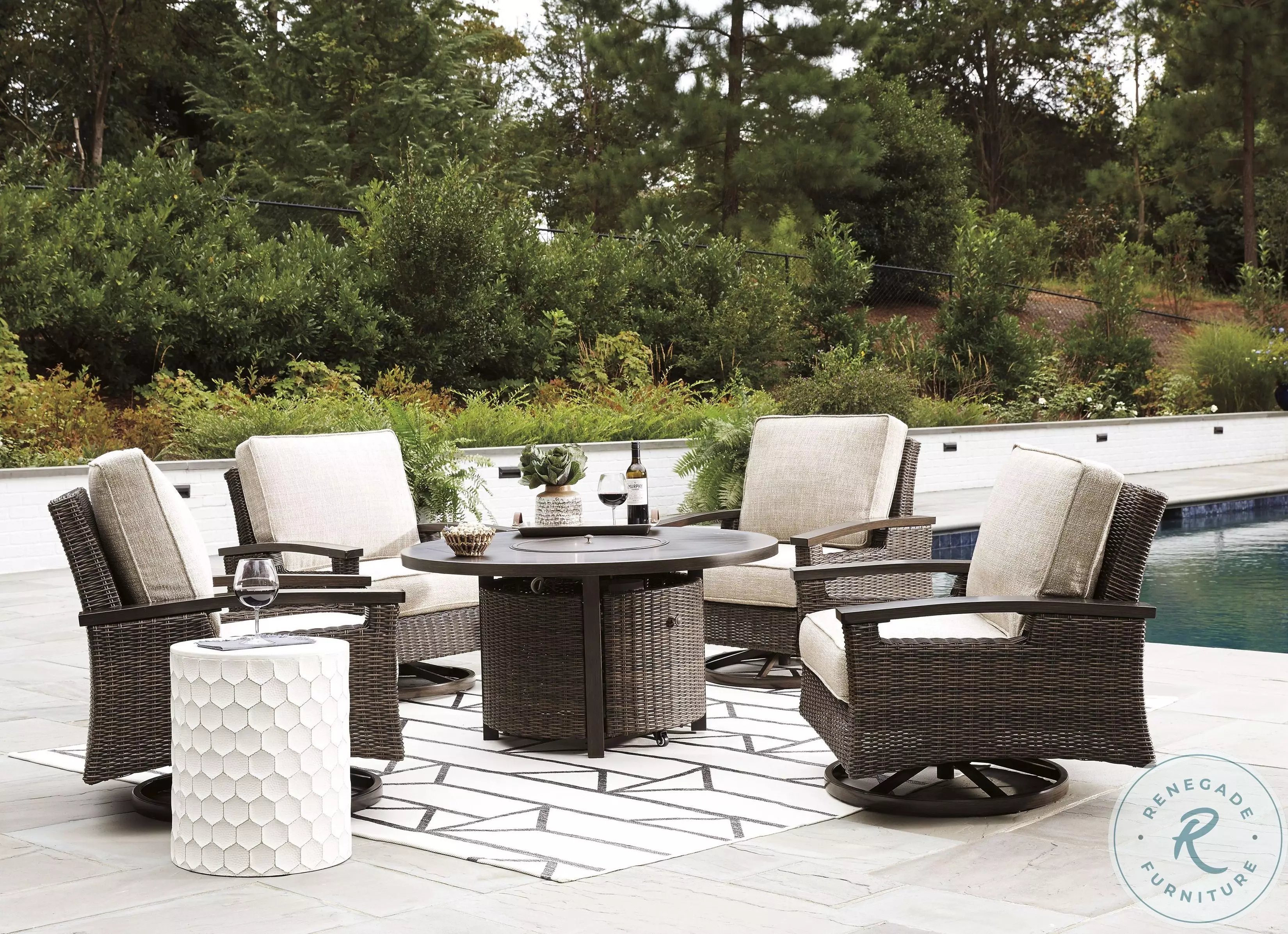 Paradise Trail Medium Brown Outdoor Round Conversation Set From